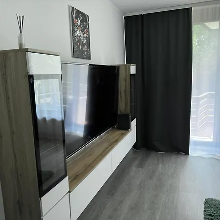 Schoene 008 Am Mit Wi-fi & Netflix Daire